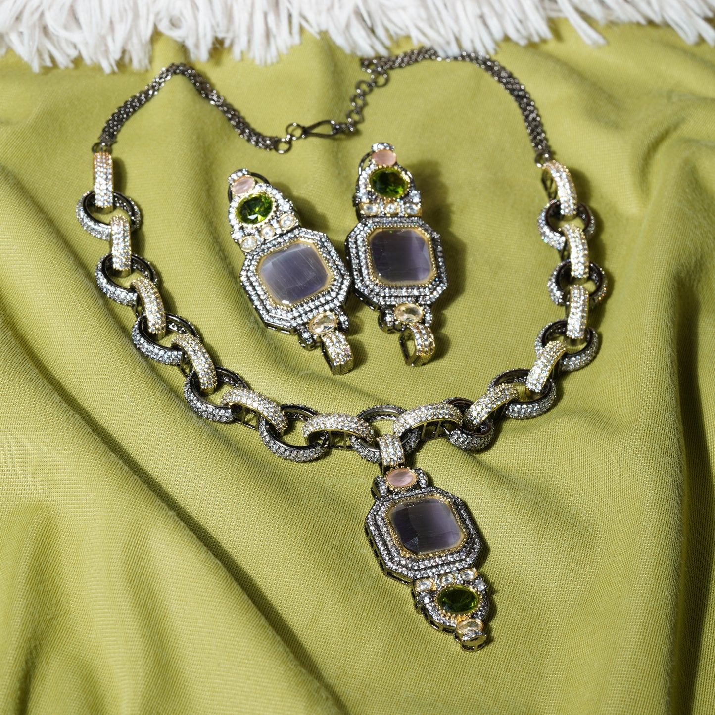 Noor Noir Set
