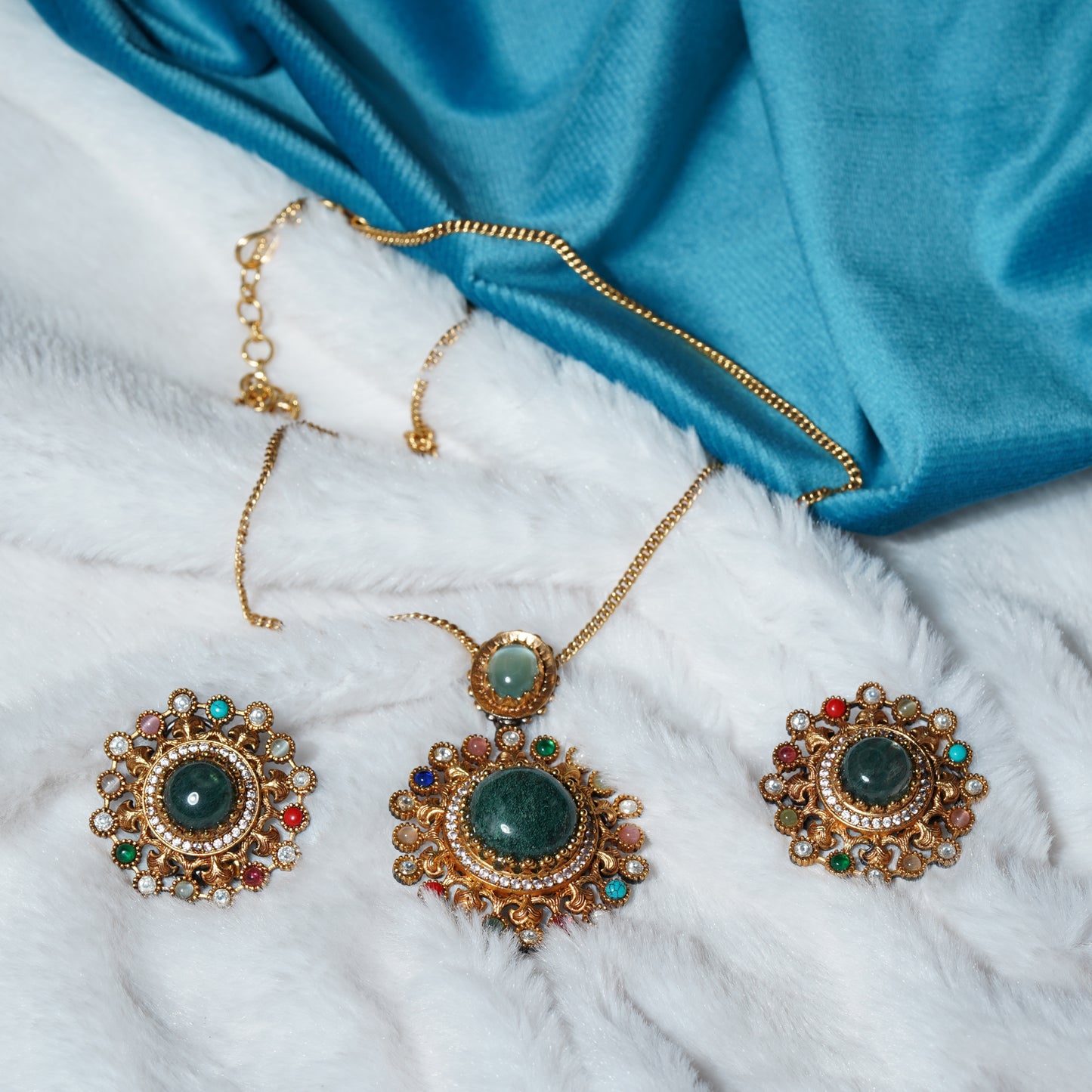 Navratna Radiance Set Green