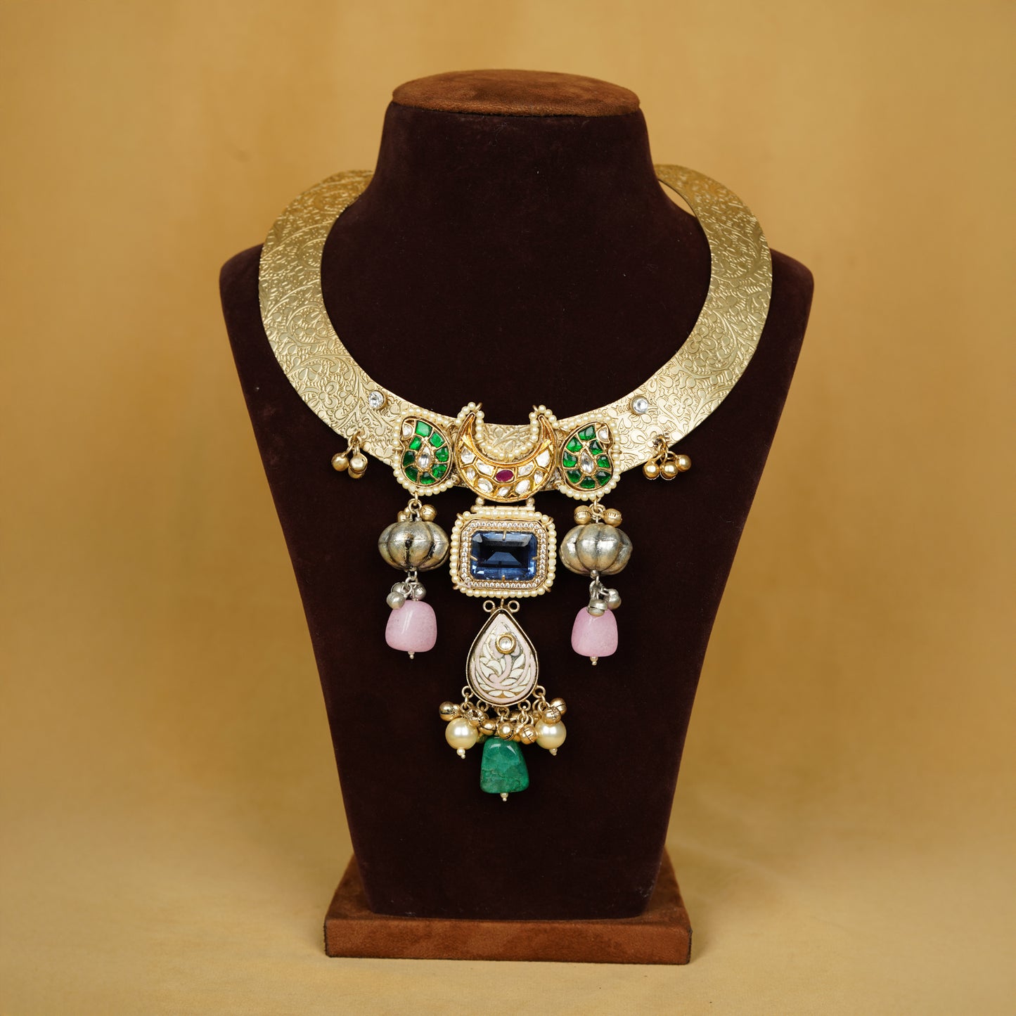 Rajasi Viraasat Collar Necklace