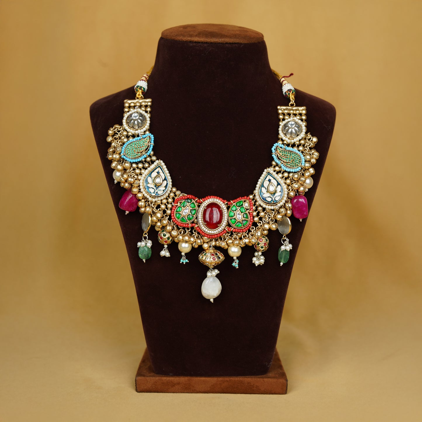 Rajrani Gulnaar Choker