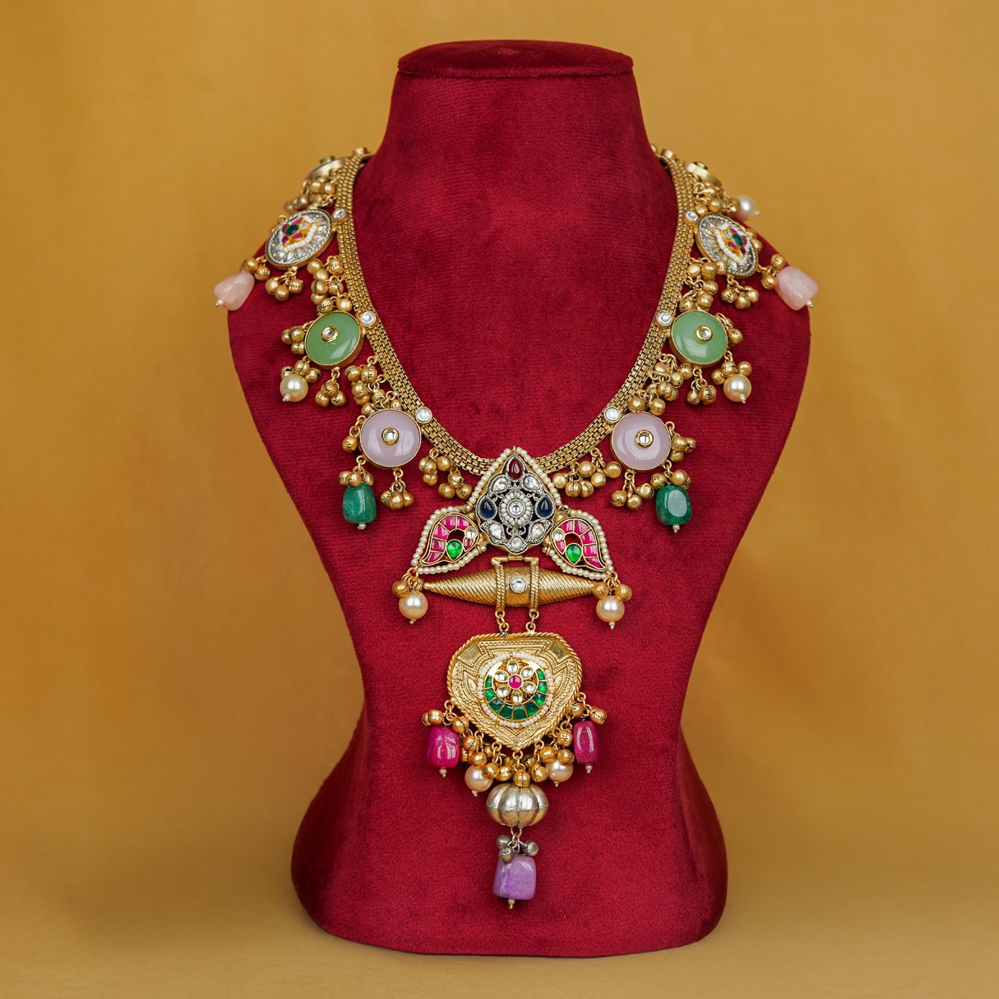 Gulbano Meenakari Har