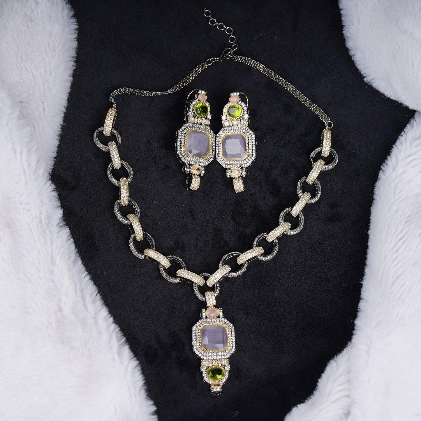 Noor Noir Set
