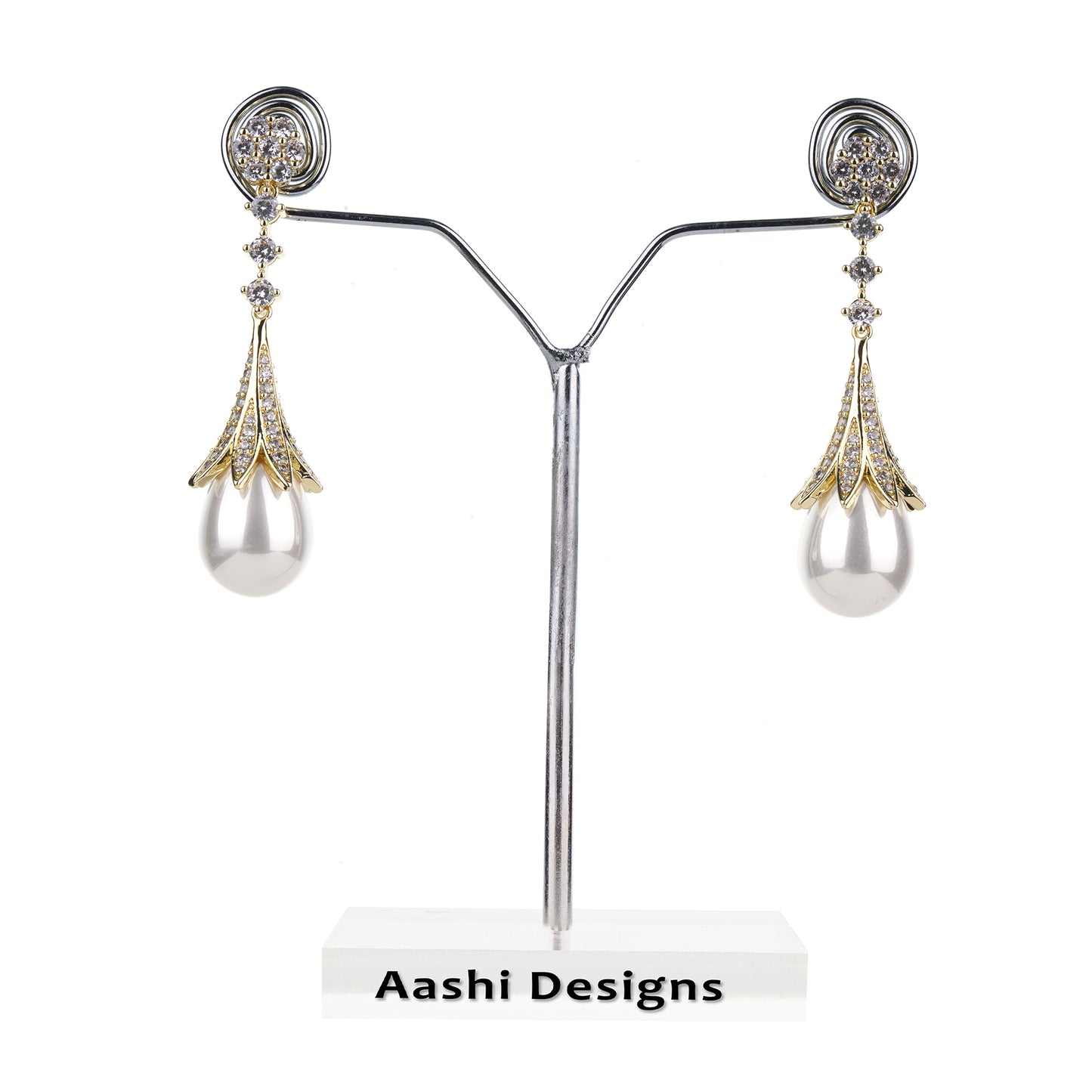 Posh Pearls Gold