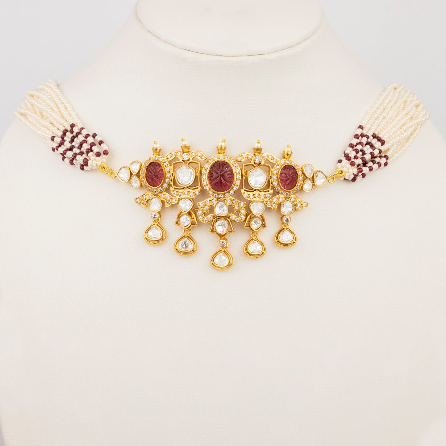 Uttung Kundan Choker